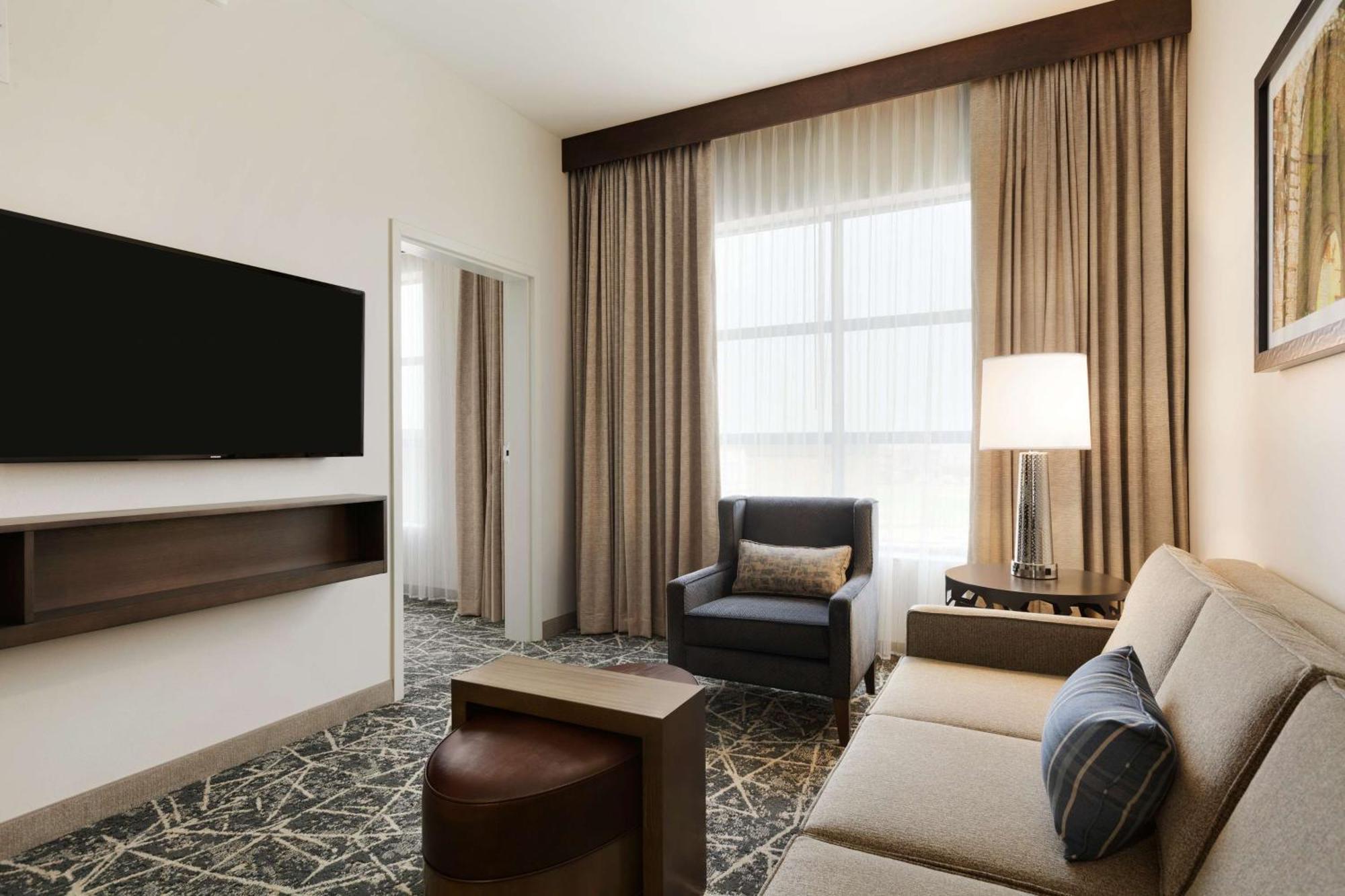 Embassy Suites San Antonio Brooks City Base Hotel & Spa Exterior photo