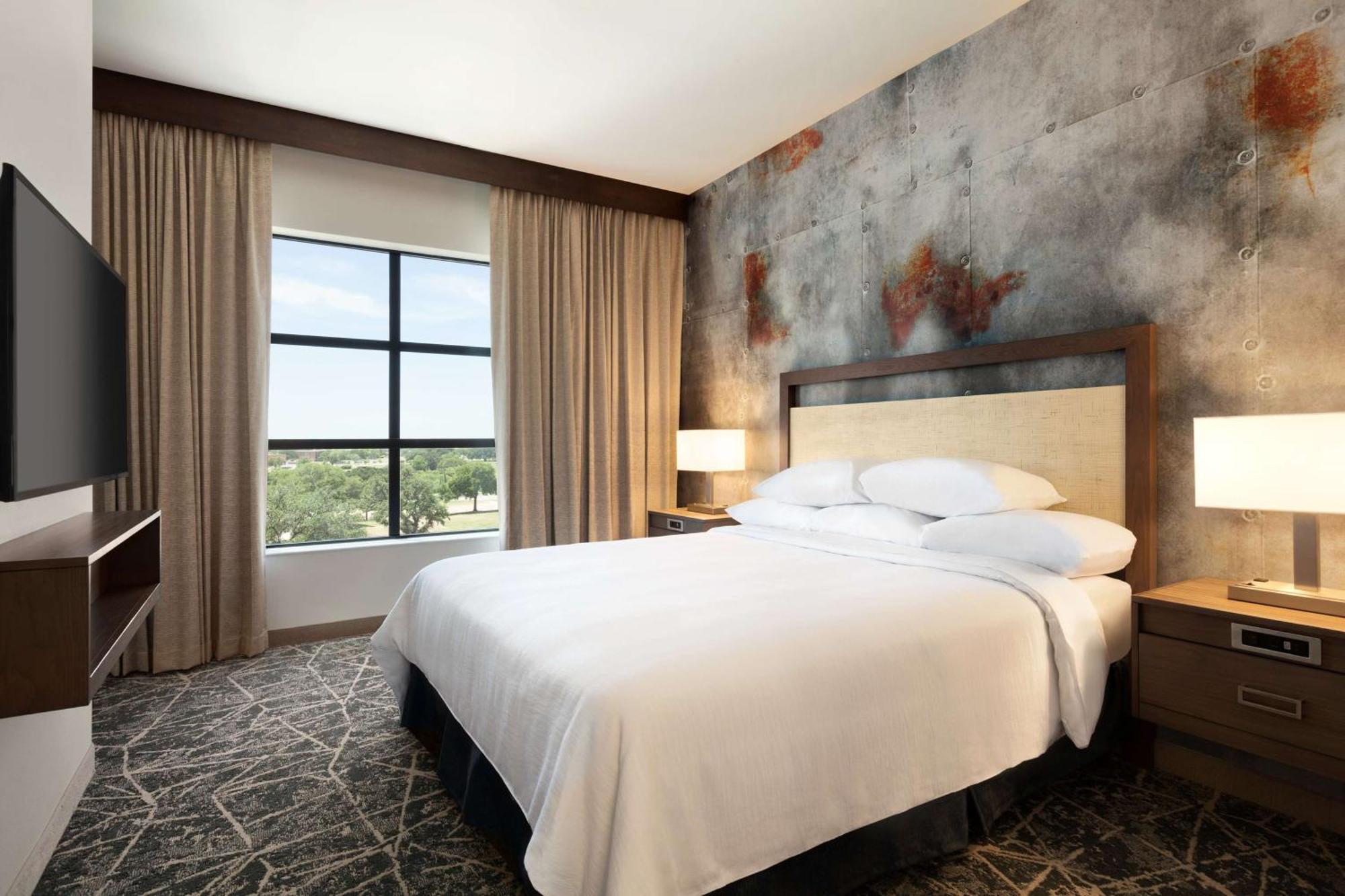 Embassy Suites San Antonio Brooks City Base Hotel & Spa Exterior photo